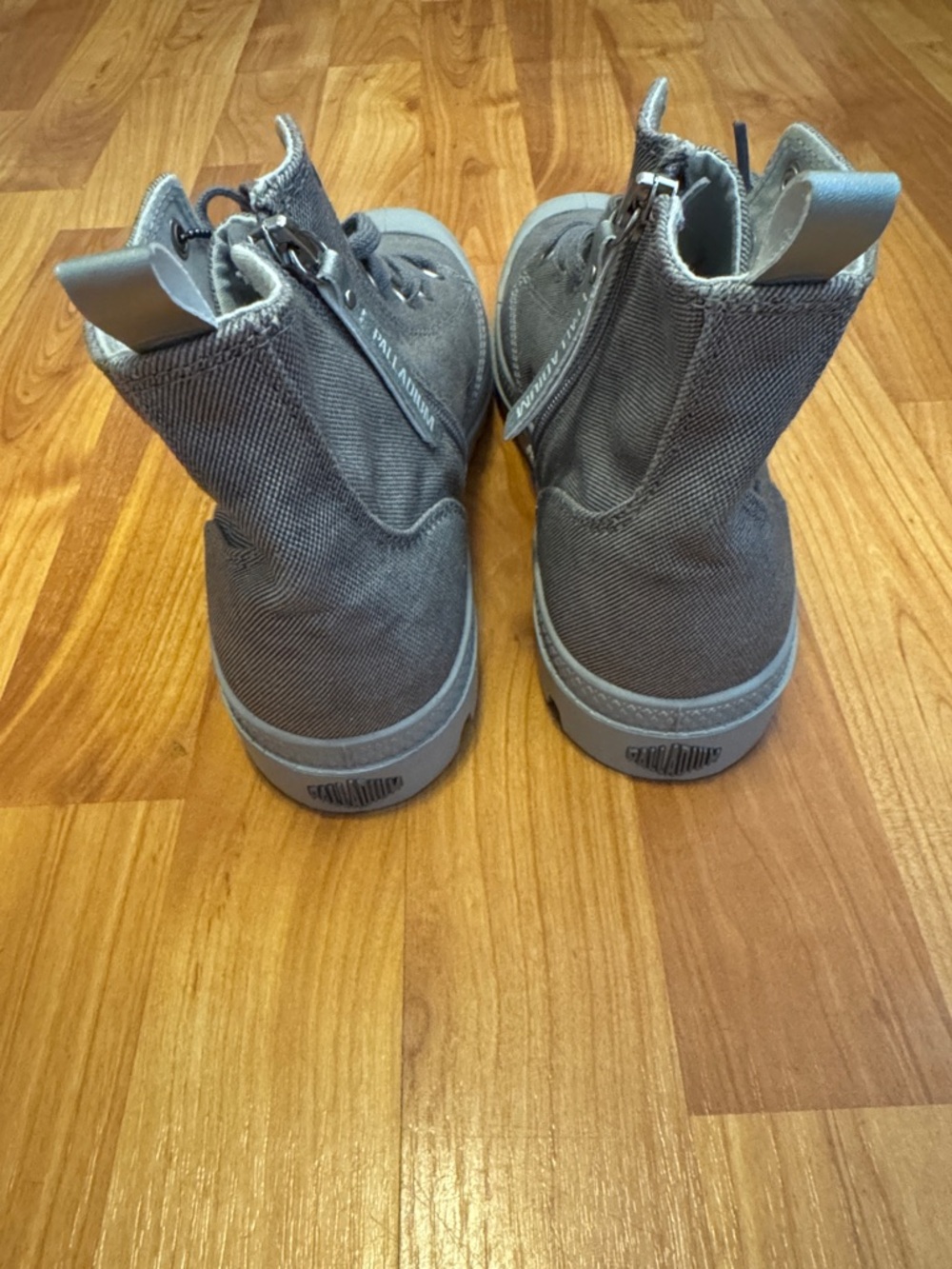 Palladium Grey Boots 9 BRAND NEW - Picture 5 of 11